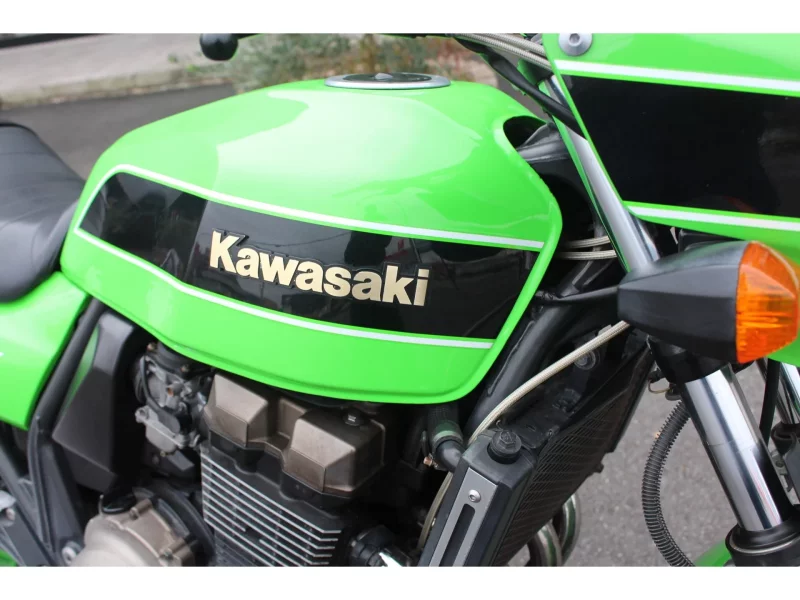 Kawasaki ZRX400
