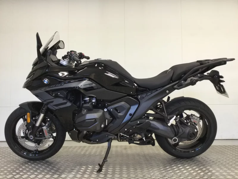 BMW  R1300RS лот № 04054 оценка 5  с аукциона в Японии