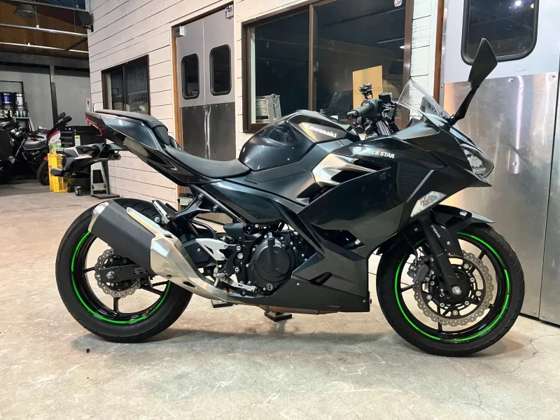 Kawasaki Ninja 250 лот № 00113 оценка 4  с аукциона в Японии