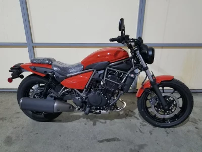 Kawasaki ELIMINATOR 400-1