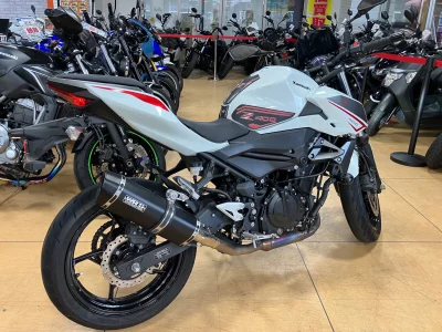 Kawasaki Z400