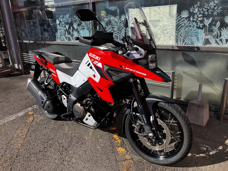 Suzuki V-STROM1050XT лот № 02175 оценка 4  с аукциона в Японии