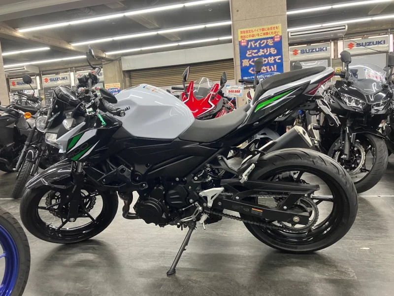 Kawasaki Z400
