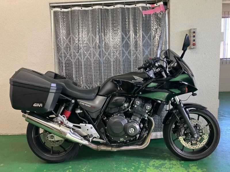 Honda CB400SFV-3 BOLDOR лот № 00237 оценка 4  с аукциона в Японии