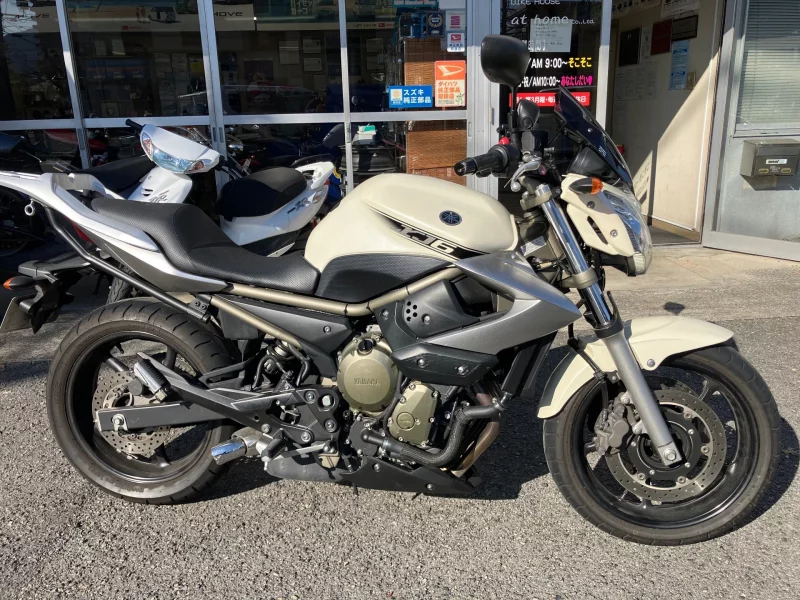 Yamaha XJ6 лот № 02236 оценка 4  с аукциона в Японии