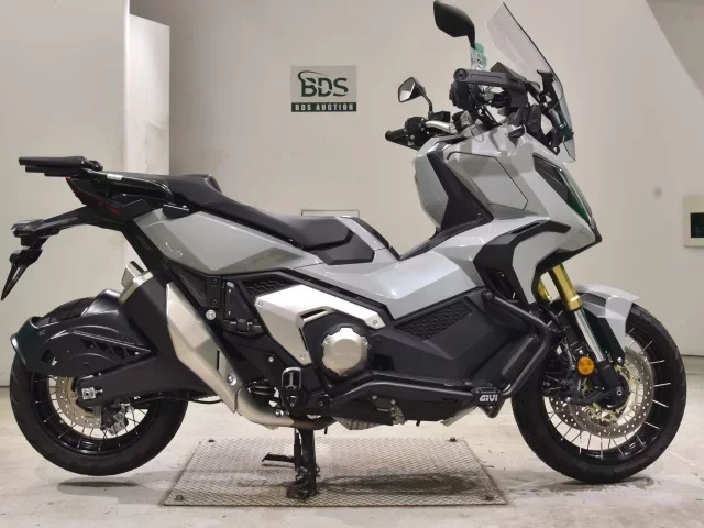 Honda X-ADV750-2 лот № 2719 оценка 6  с аукциона в Японии