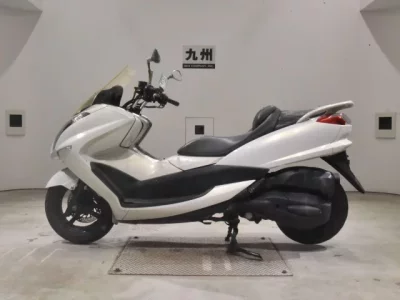 Yamaha MAJESTY 250-4  с аукциона в Японии