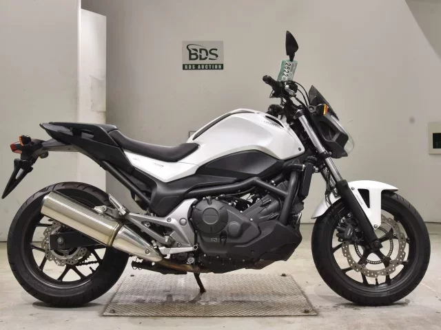 Honda NC750SA лот № 2622 оценка 4  с аукциона в Японии