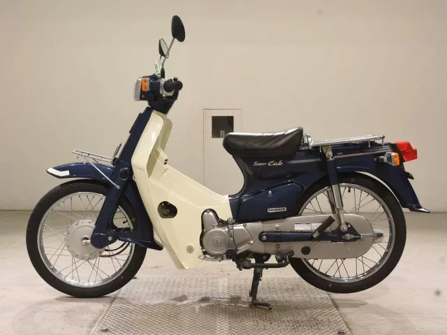 Honda C90