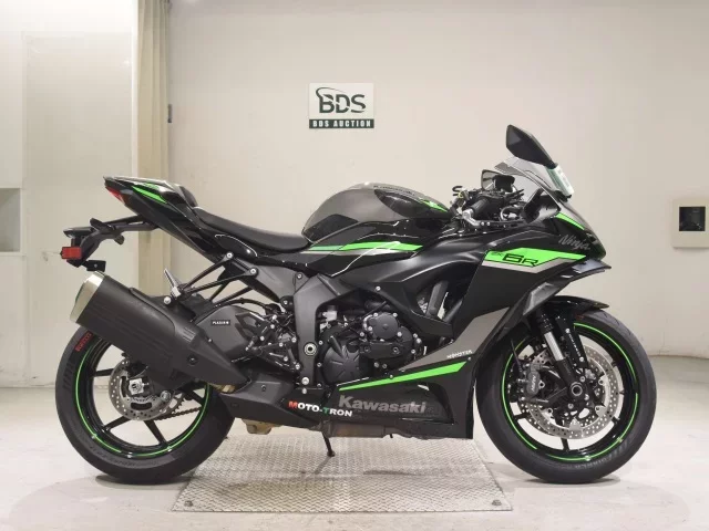 Kawasaki ZX-6RA лот № 7636 оценка 6  с аукциона в Японии