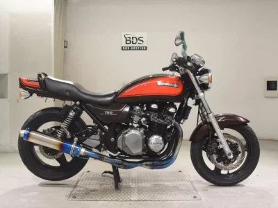 Kawasaki ZEPHYR750  с аукциона в Японии