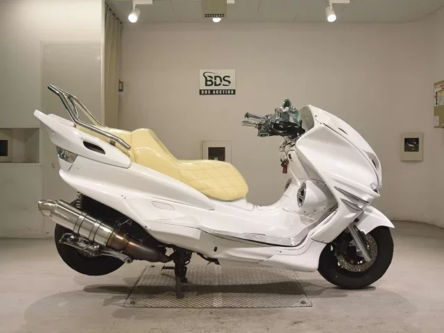 Yamaha MAJESTY 250C лот № 5124 оценка 4  с аукциона в Японии