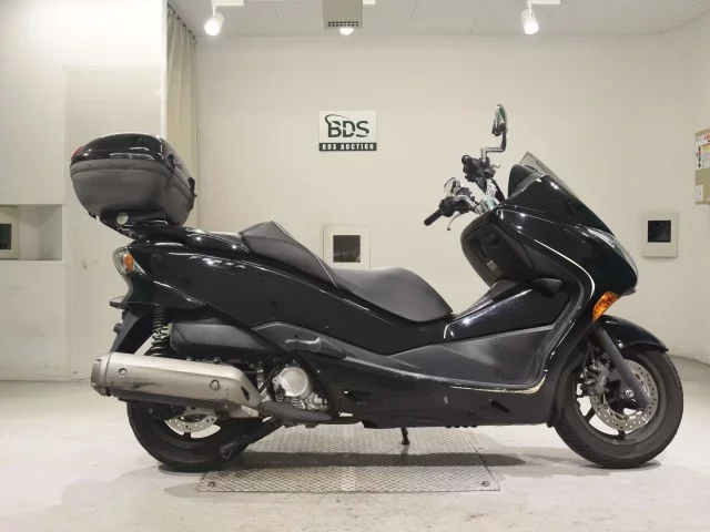 Honda FORZA Z лот № 5109 оценка 4  с аукциона в Японии