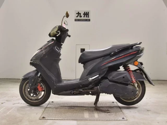 Yamaha CYGNUS 125XSR-3