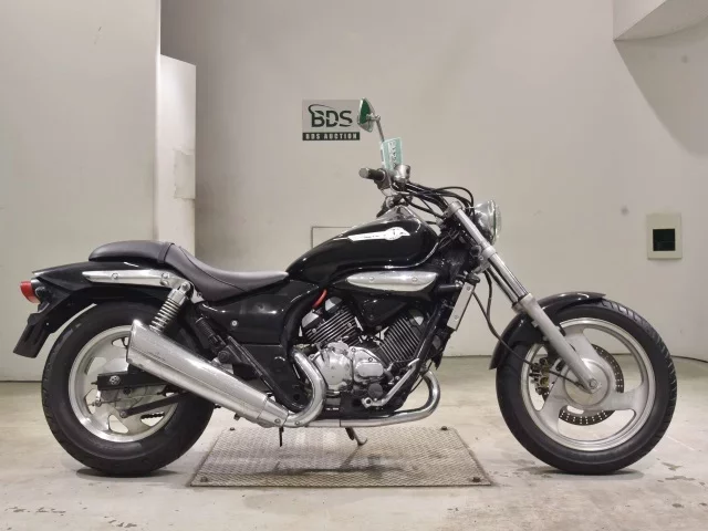 Kawasaki ELIMINATOR 250V лот № 2541 оценка 4  с аукциона в Японии