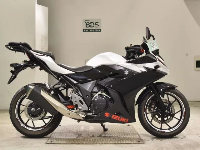 Suzuki GSX250R лот № 2606 оценка 5  с аукциона в Японии