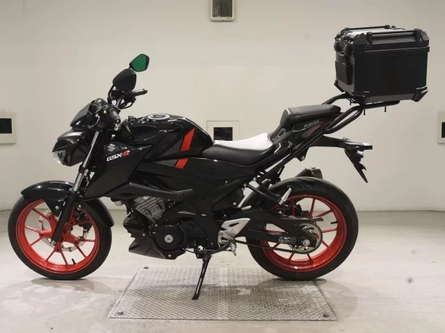 Suzuki GSX-S125