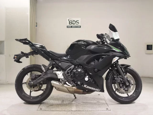 Kawasaki NINJA650A лот № 5027 оценка 5  с аукциона в Японии