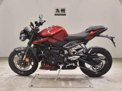 Triumph TRIUMPH STREET TRIPLE RS  с аукциона в Японии