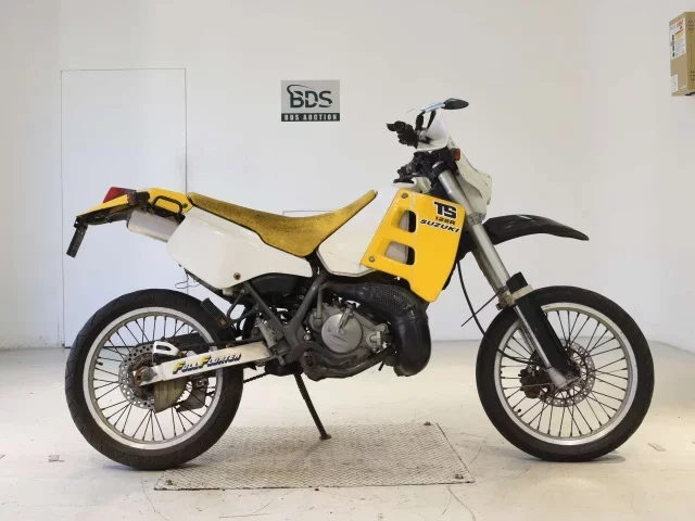 Suzuki TS125R
