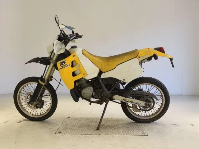 Suzuki TS125R