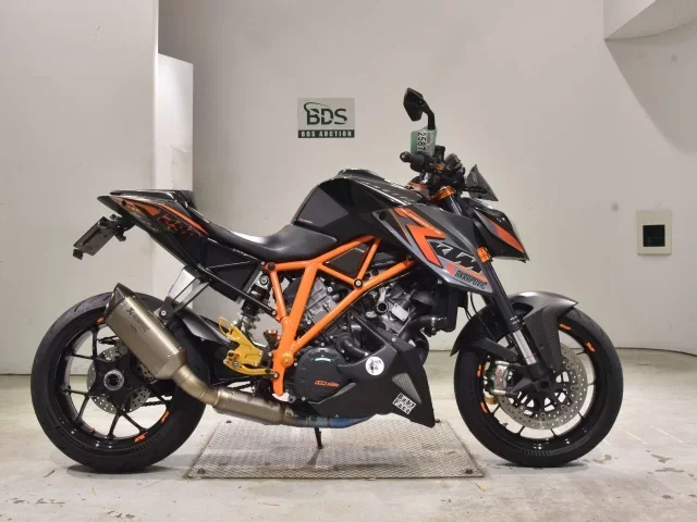 KTM  1290 SUPER DUKE R лот № 2587 оценка 4  с аукциона в Японии