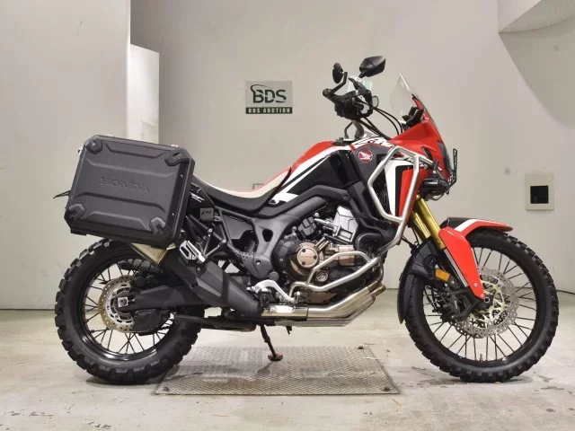 Honda CFR1000 AfricaTwin лот № 2566 оценка 5  с аукциона в Японии