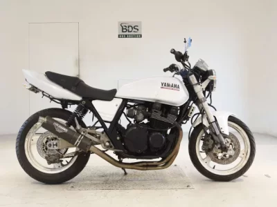 Yamaha XJR400R-2