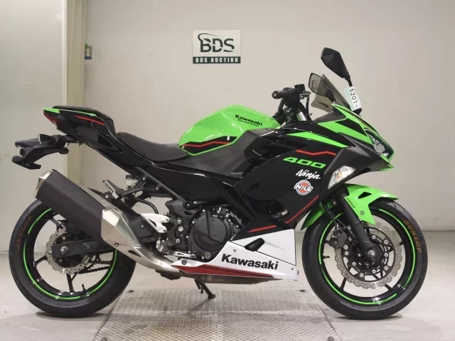 Kawasaki NINJA400-2 лот № 5201 оценка 5  с аукциона в Японии