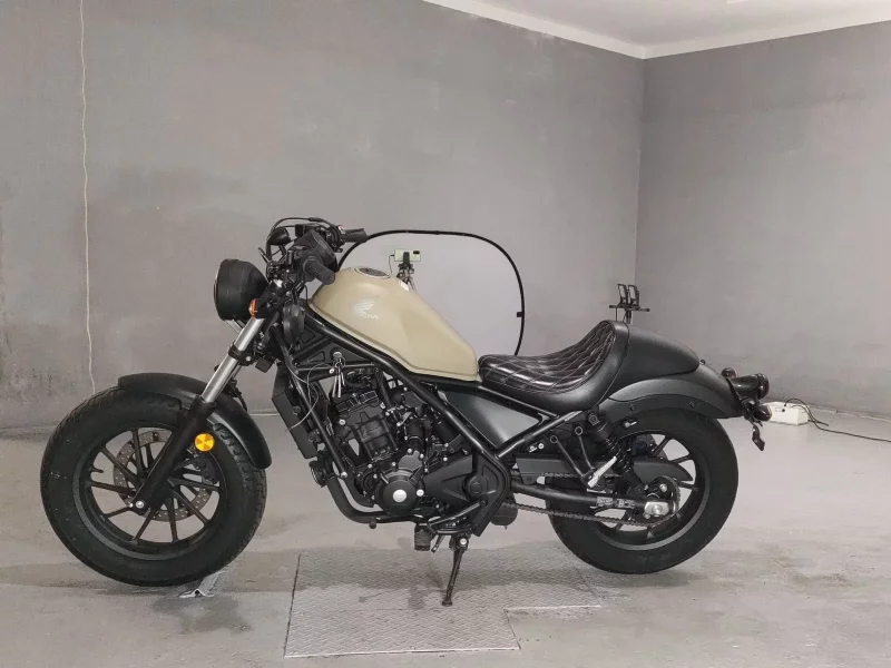 Honda REBEL