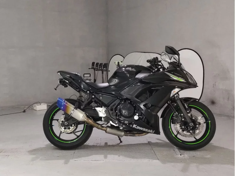 Kawasaki NINJA650 лот № 8044 оценка 4  с аукциона в Японии