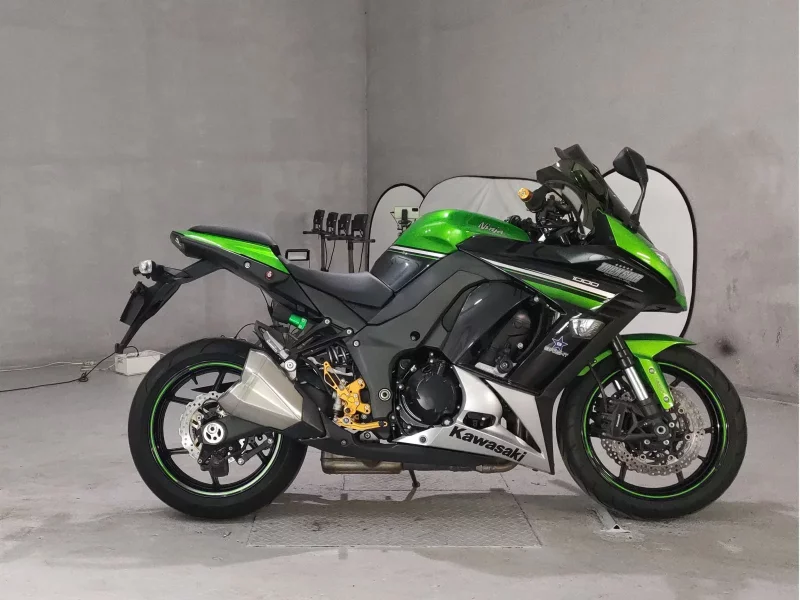 Kawasaki NINJA1000 лот № 7088 оценка 4  с аукциона в Японии