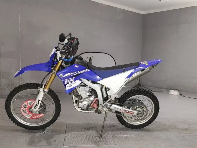 Yamaha WR250R