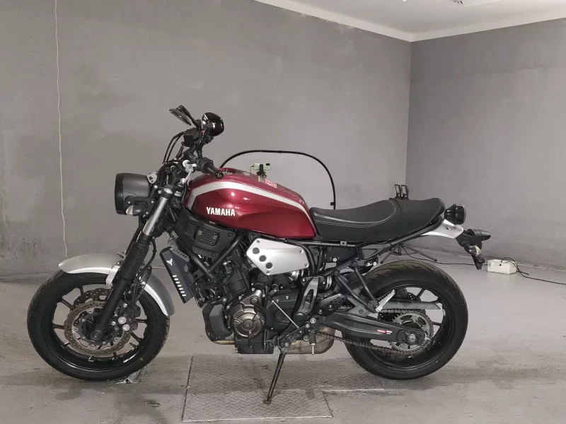 Yamaha XSR700