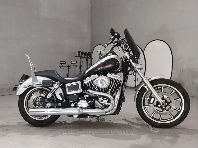 Harley-Davidson HARLEY FXDL1580