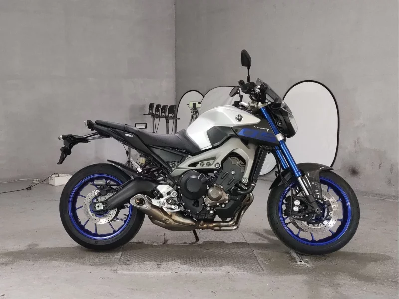 Yamaha MT-09 лот № 8232 оценка 5  с аукциона в Японии