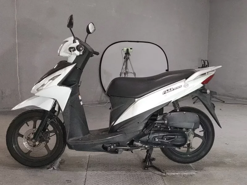 Suzuki ADDRESS V110