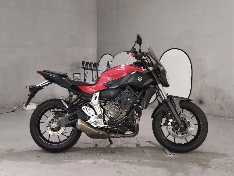 Yamaha MT-07 лот № 7298 оценка 4  с аукциона в Японии