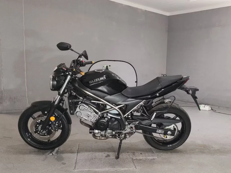 Suzuki SV650