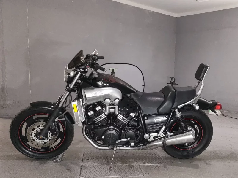 Yamaha V-MAX
