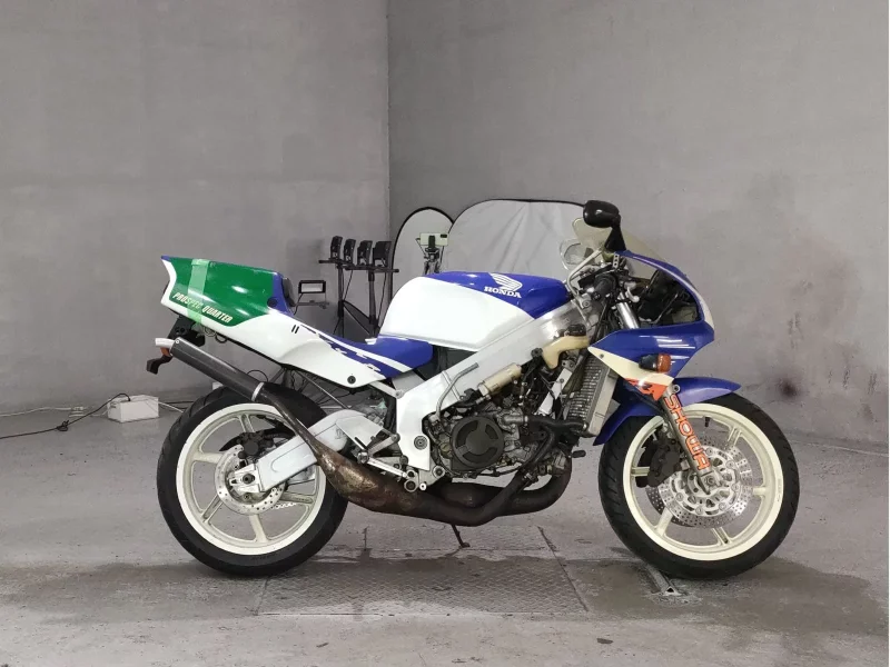 Honda NSR250R-1