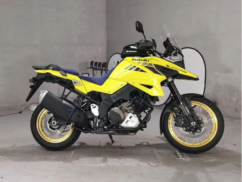 Suzuki V STROM 1050XT лот № 7484 оценка 6  с аукциона в Японии
