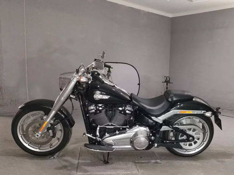 Harley-Davidson HARLEY FLFBS1870