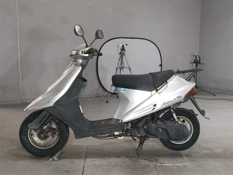 Suzuki ADDRESS V100