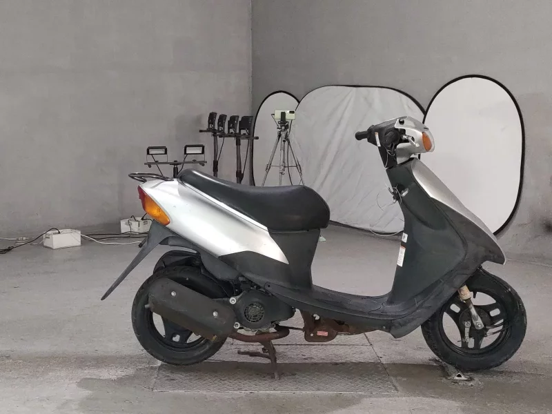 Suzuki LET S2