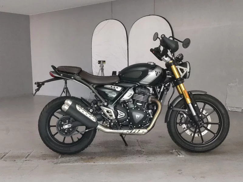 Triumph  SCRAMBLER 400X лот № 5038 оценка 5  с аукциона в Японии