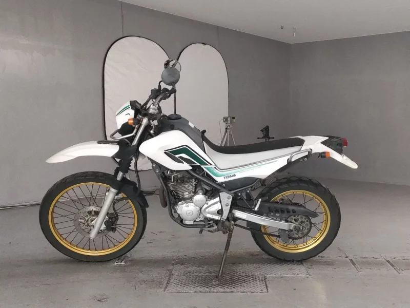 Yamaha SEROW 250