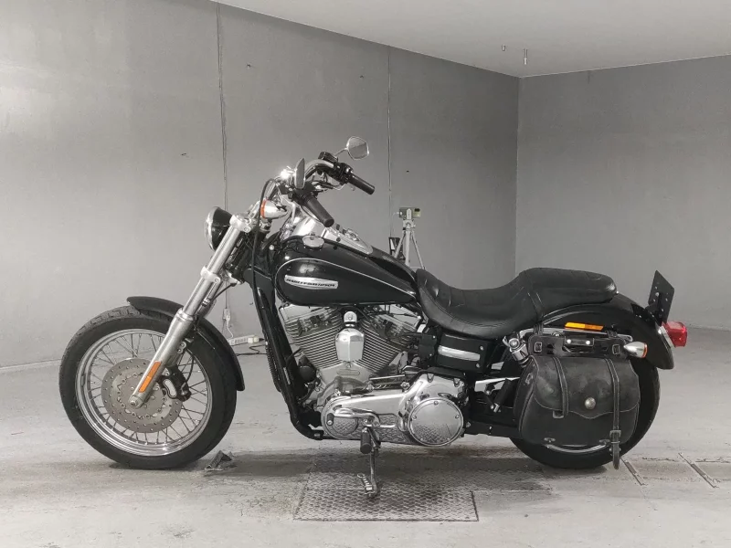 Harley-Davidson HARLEY FXDC1580