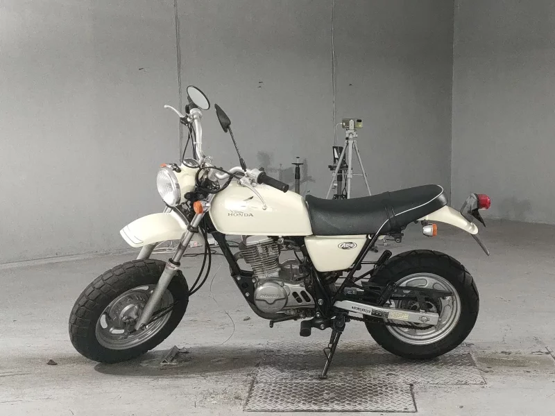 Honda APE100