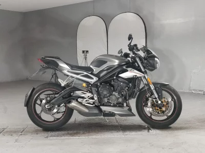 Triumph TRIUMPH STREET TRIPLE RS